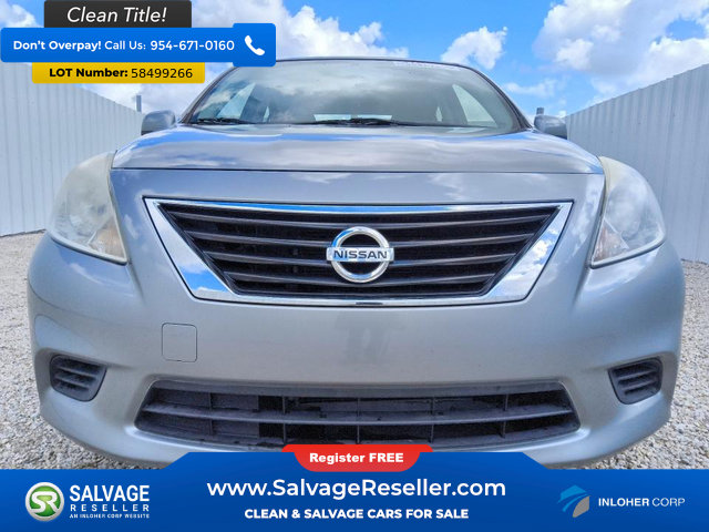 Used 2014 Nissan Versa SV FWD image 7