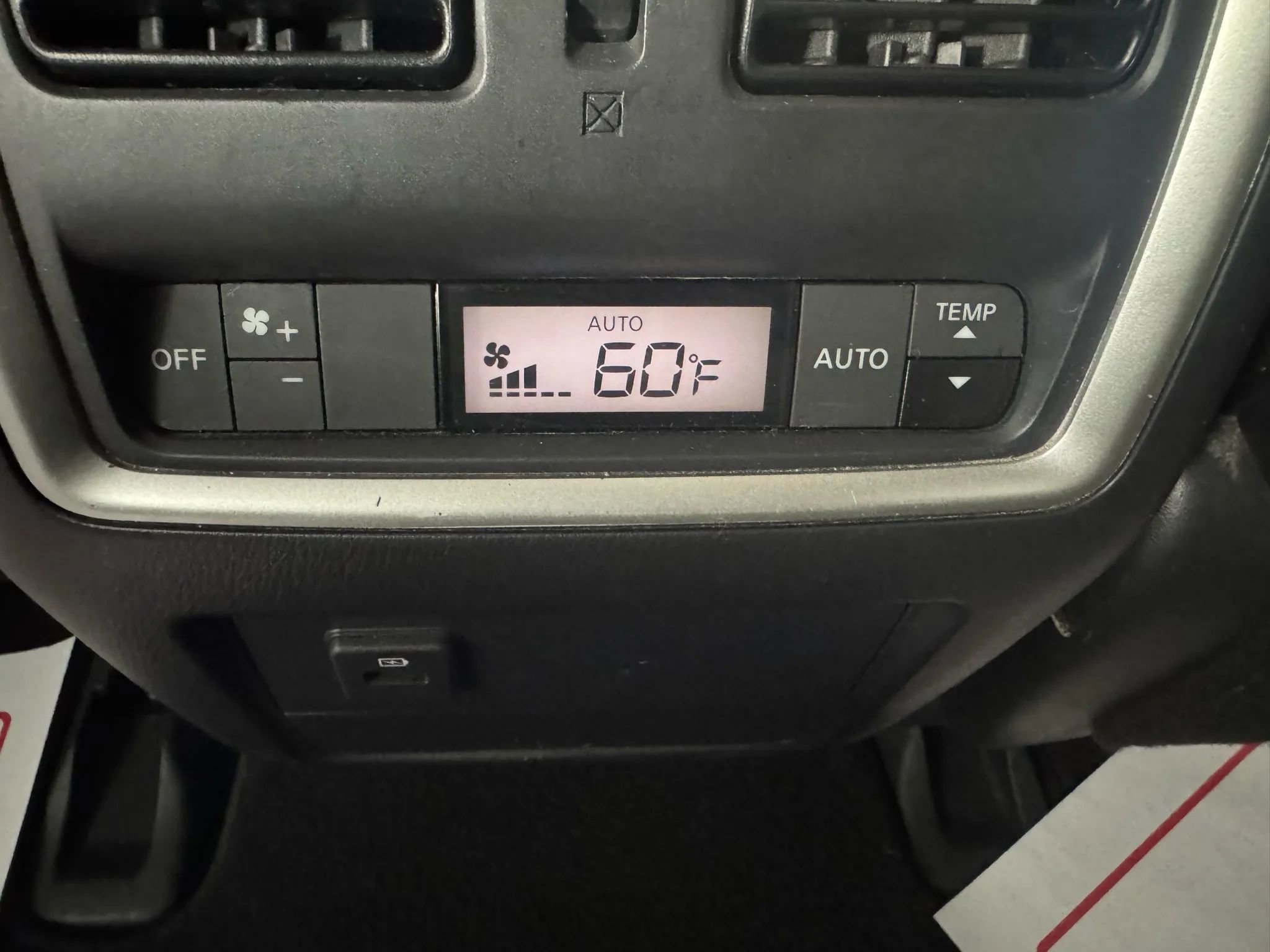 Used 2018 INFINITI QX60 Luxe image 40