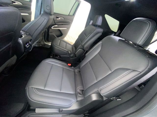 Used 2024 Chevrolet Traverse LT w/ LPO, Floor Liner Package AWD/4WD image 13