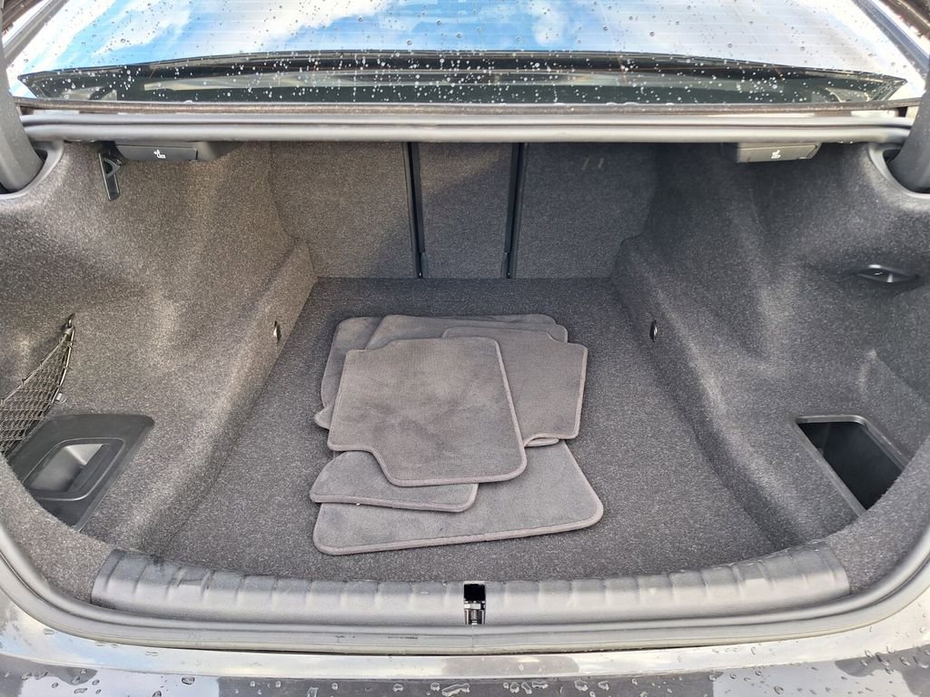 Used 2023 BMW 530i w/ Premium Package image 28