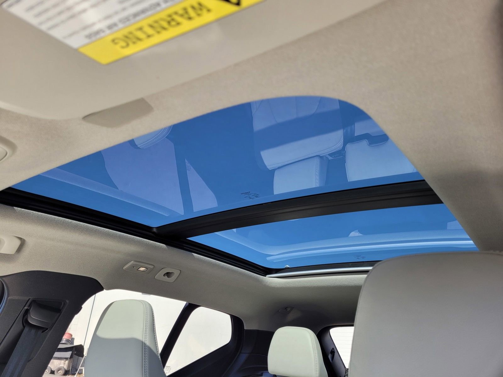 Certified 2023 Volvo XC40 B5 Plus w/ Driver Assist Package image 27