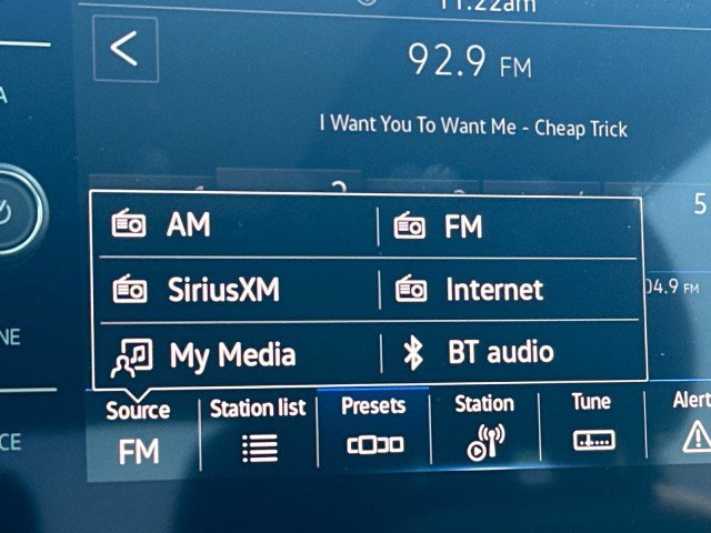 New 2025 Volkswagen Taos SEL image 40