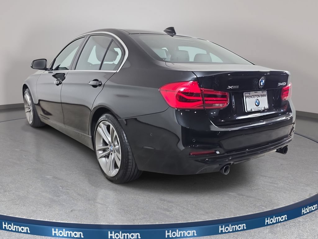 Used 2016 BMW 340i xDrive Sedan AWD/4WD image 8