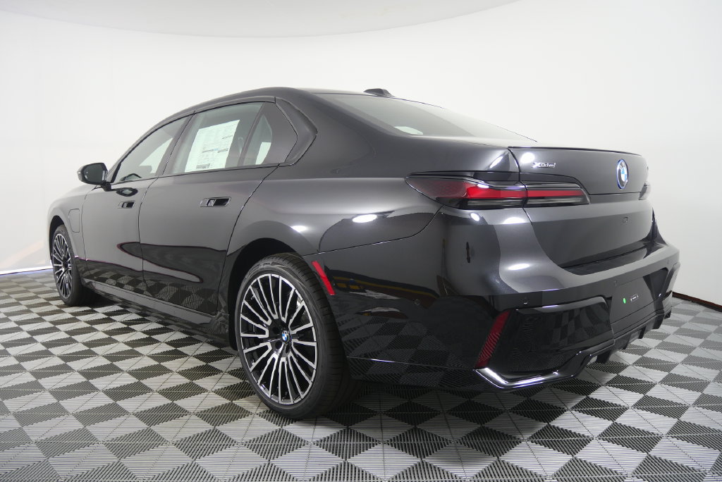 New 2026 BMW 750e xDrive w/ Executive Package AWD/4WD image 6