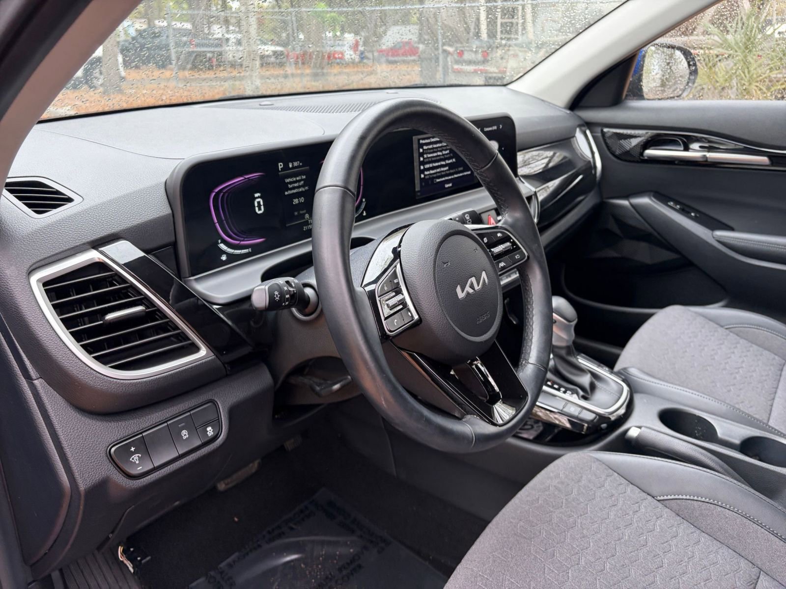 Used 2025 Kia Seltos S image 31