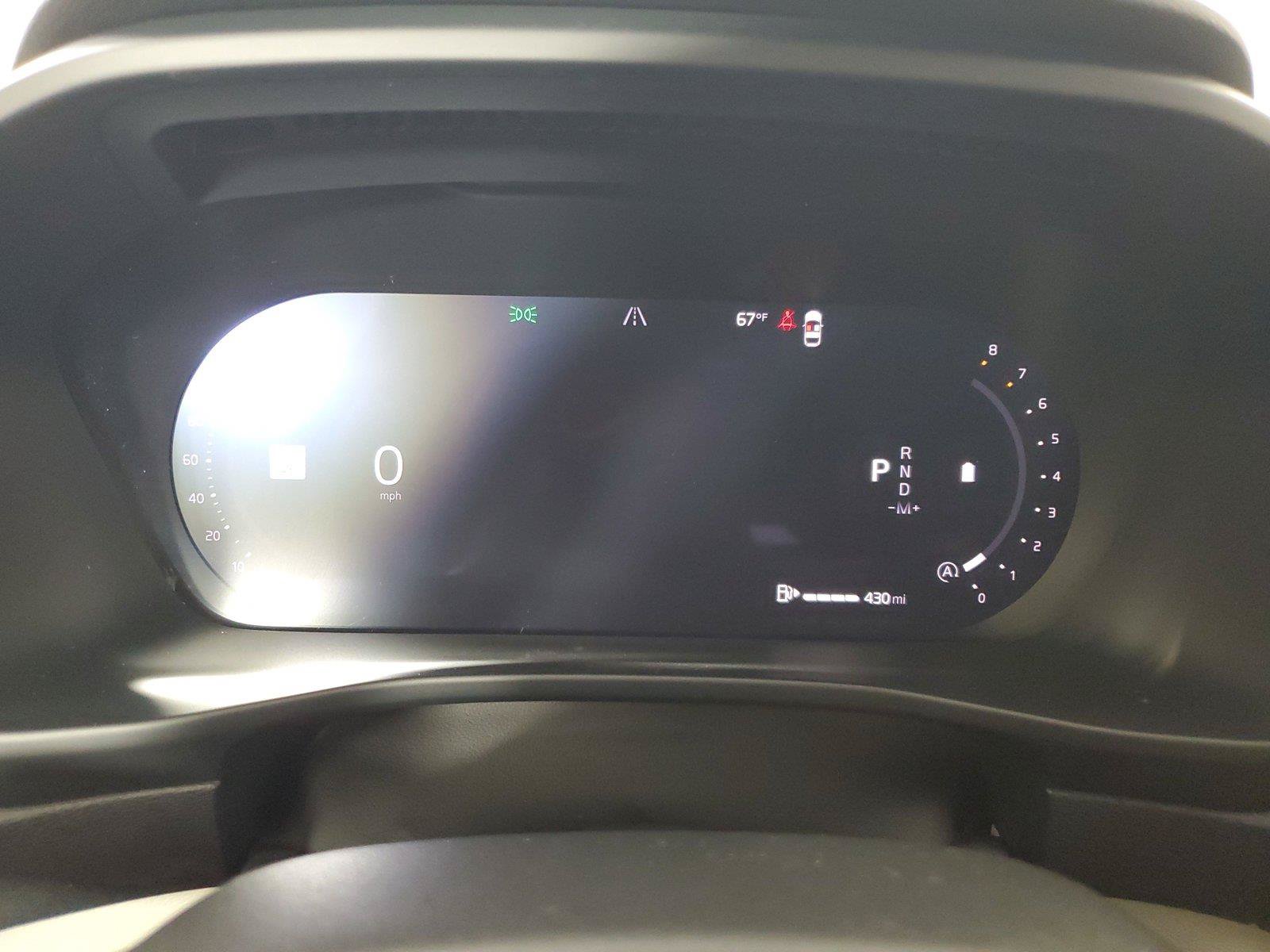 New 2026 Volvo XC40 B4 Plus w/ Protection Package Premier FWD image 27