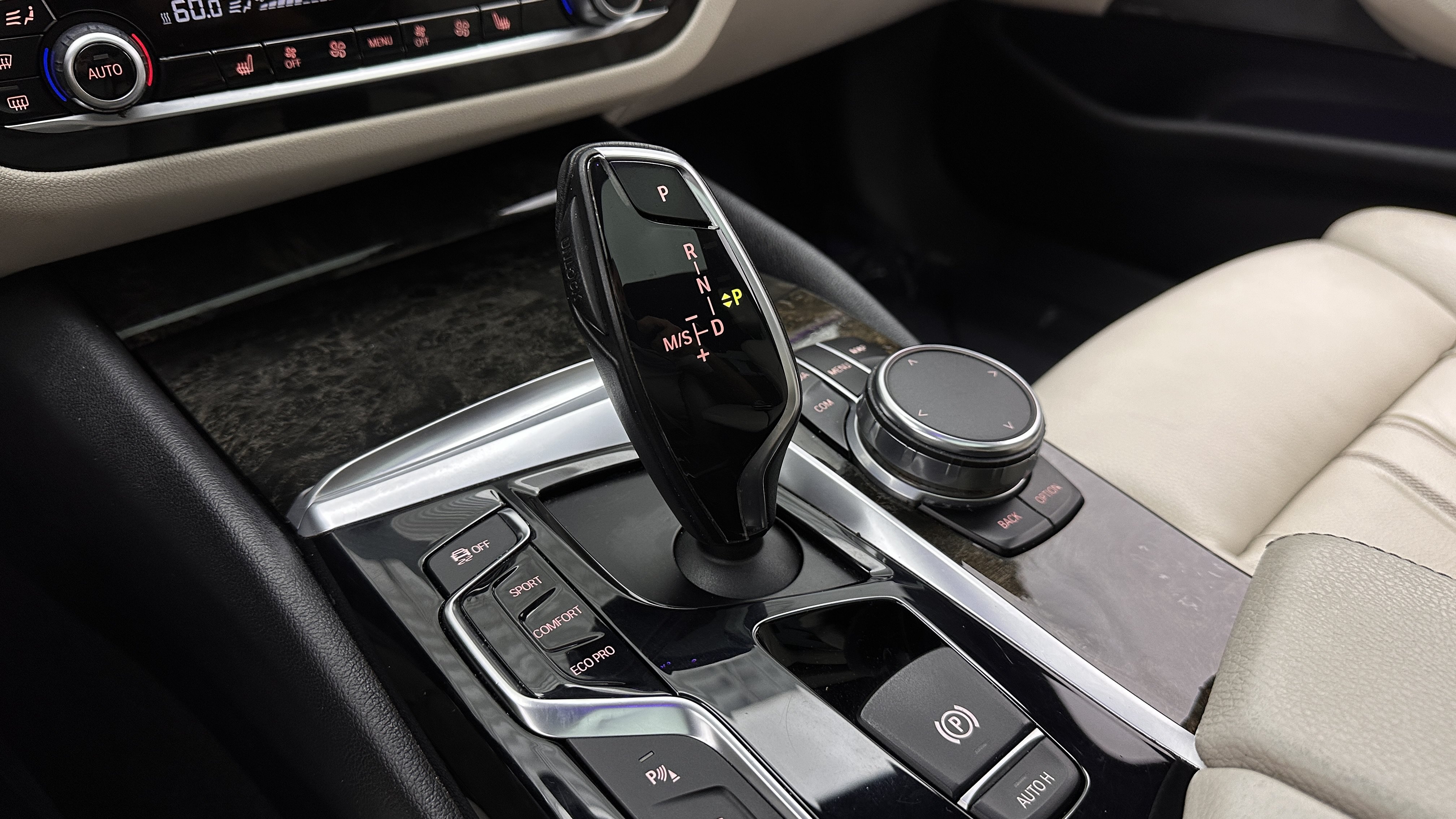 Used 2017 BMW 540i image 16