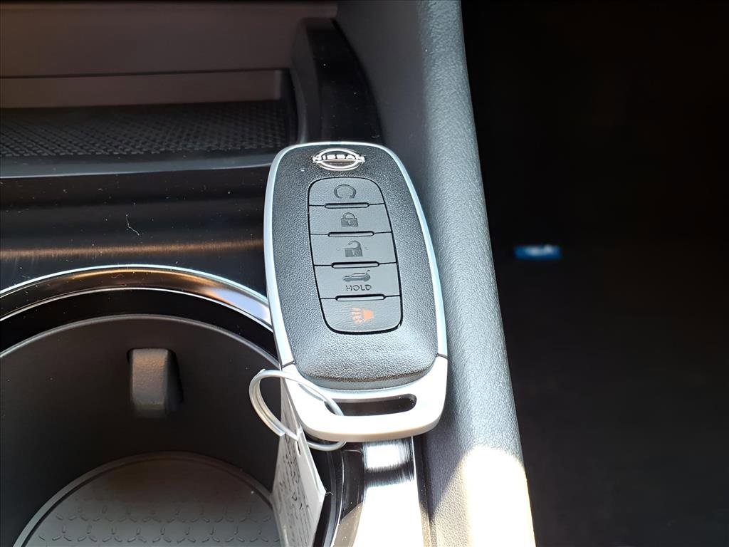 New 2026 Nissan Rogue SV image 25