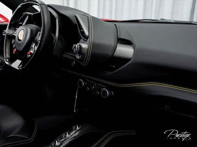 Used 2018 Ferrari 488 GTB RWD image 40