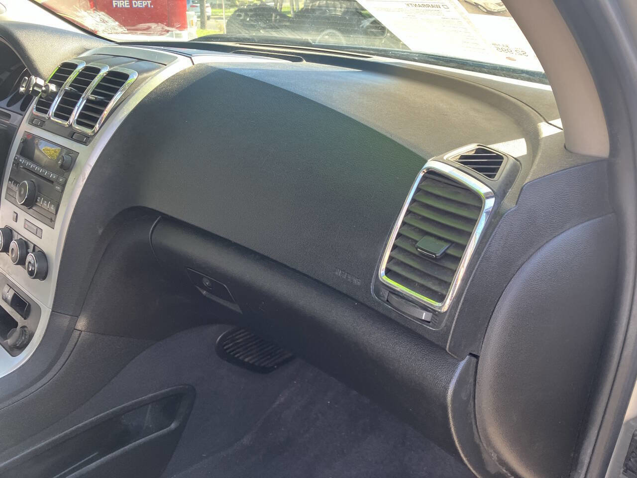 Used 2010 GMC Acadia SL image 36