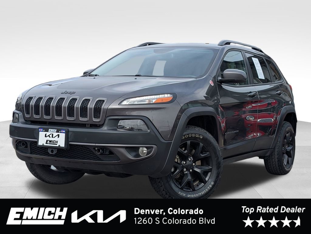 Used 2018 Jeep Cherokee Trailhawk w/ Cold Weather Group AWD/4WD image 1