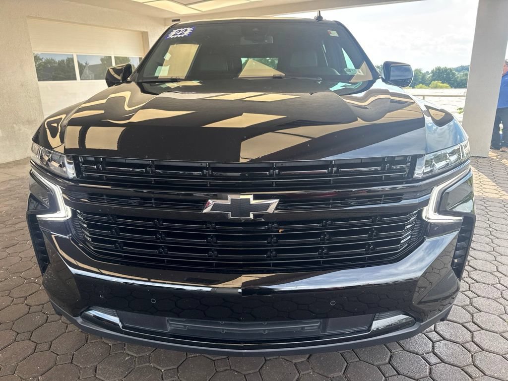 Used 2023 Chevrolet Suburban RST AWD/4WD image 2