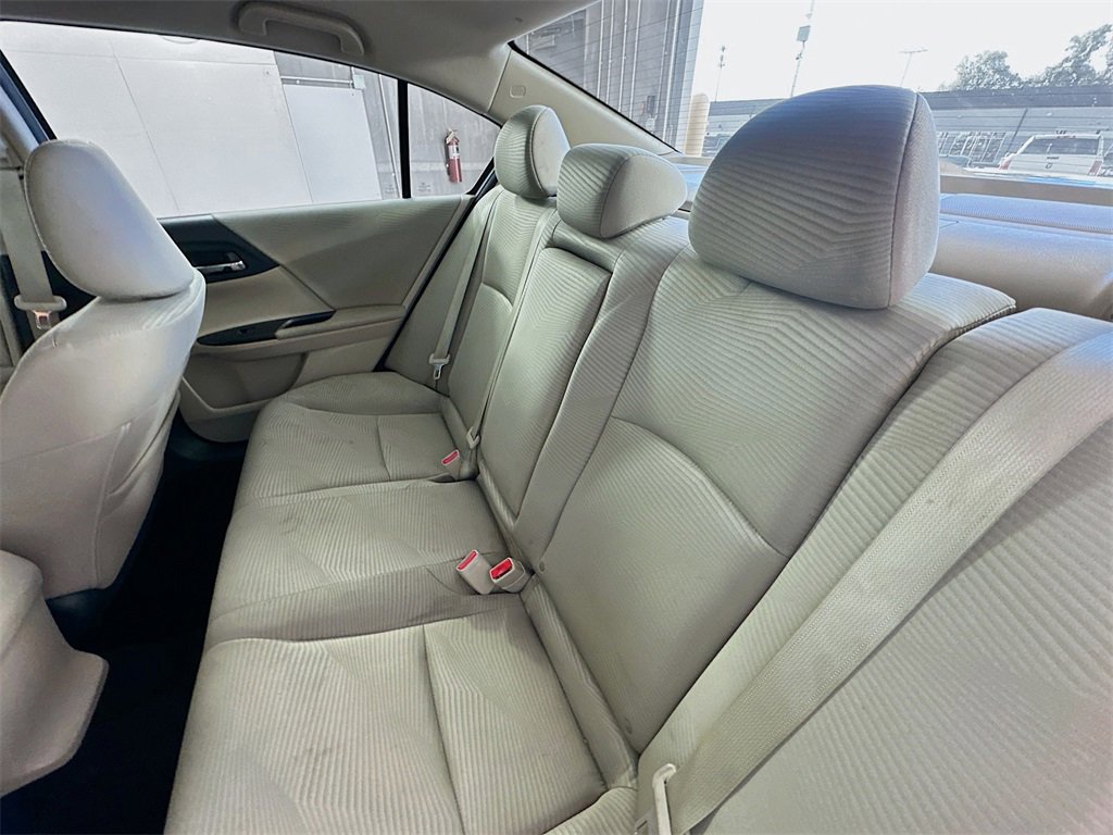 Used 2017 Honda Accord LX image 22