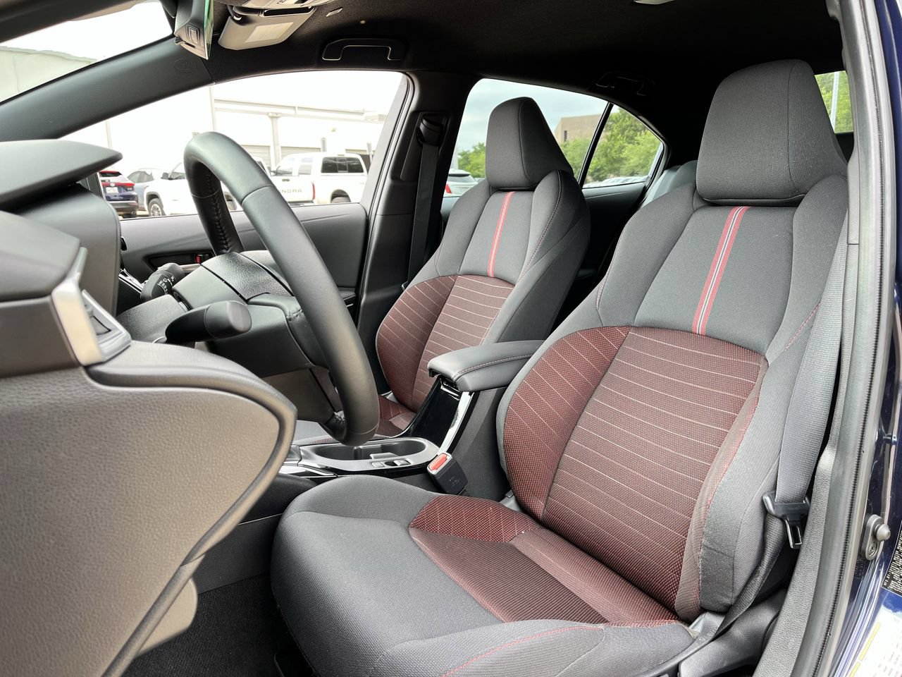 Used 2025 Toyota Corolla SE FWD image 22