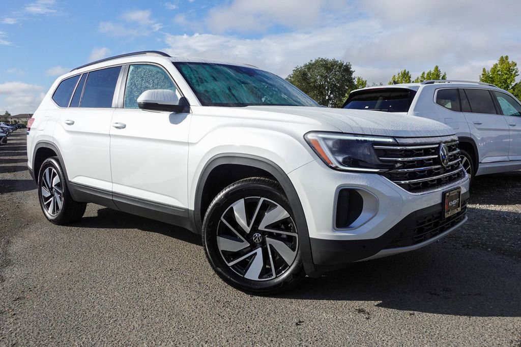 New 2026 Volkswagen Atlas SE image 3