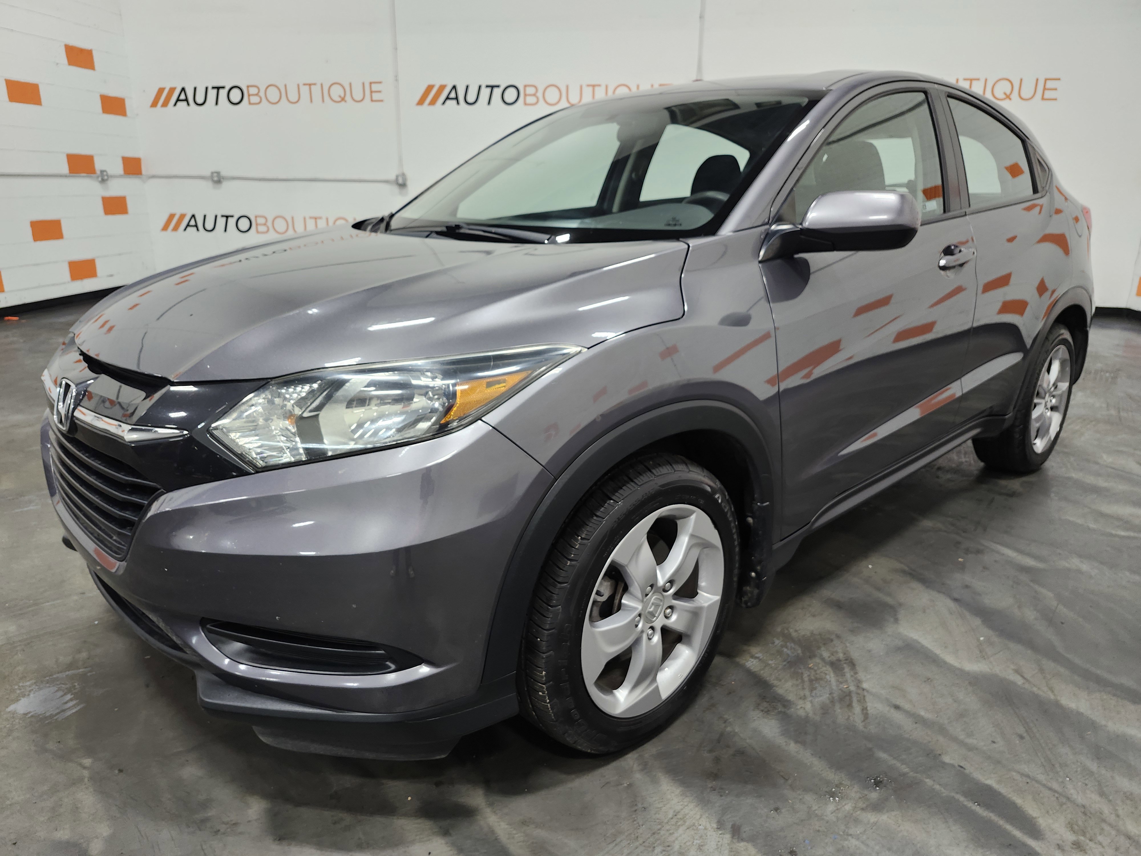 Used 2018 Honda HR-V LX image 11