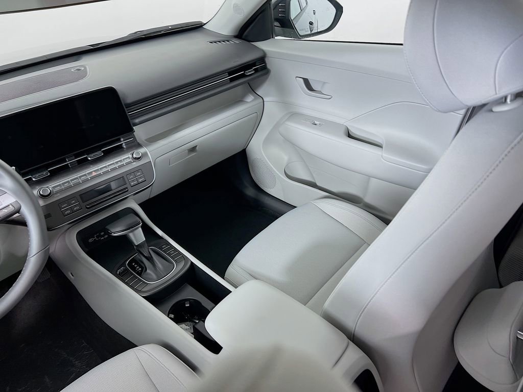 New 2025 Hyundai Kona SEL image 19