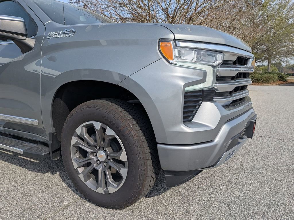 Used 2025 Chevrolet Silverado 1500 High Country w/ Z71 Off-Road Package image 10
