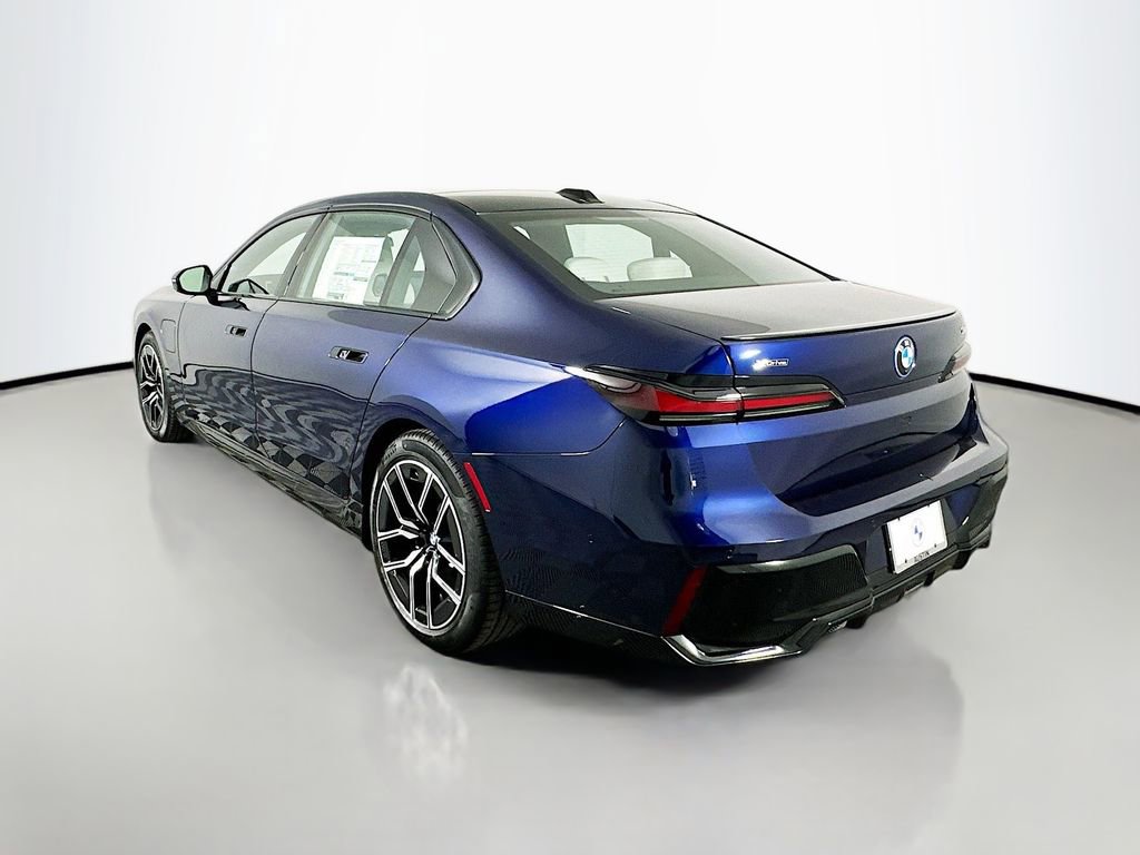 New 2026 BMW 750e xDrive w/ Executive Package image 7