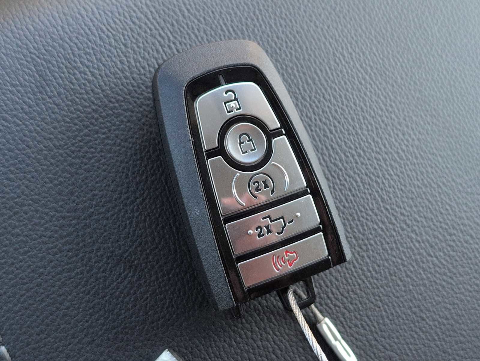 New 2026 Ford F250 Lariat w/ Chrome Package image 25