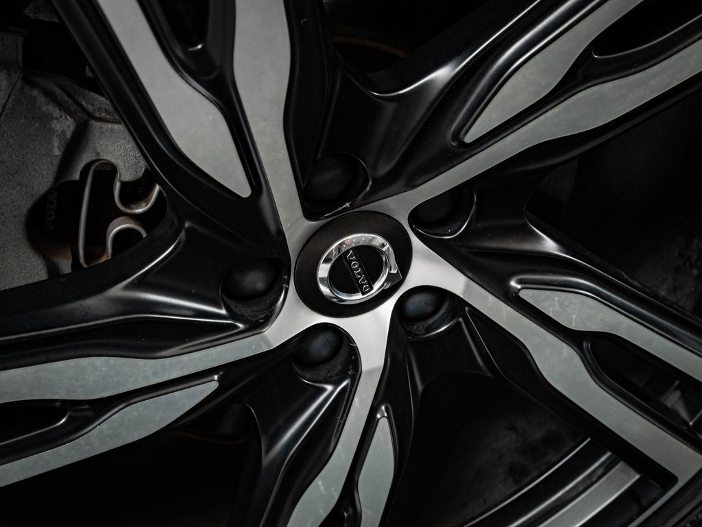 Used 2018 Volvo XC90 T5 R-Design w/ Convenience Package image 8