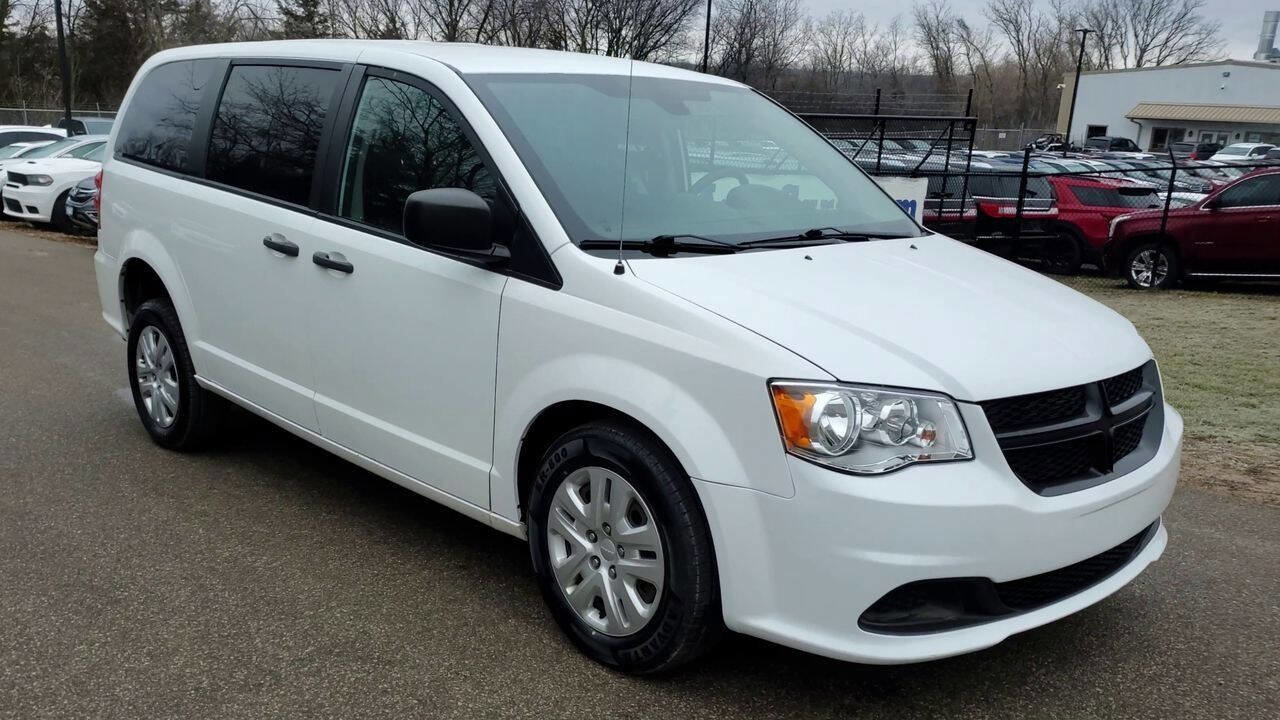 Used 2019 Dodge Grand Caravan SE image 6