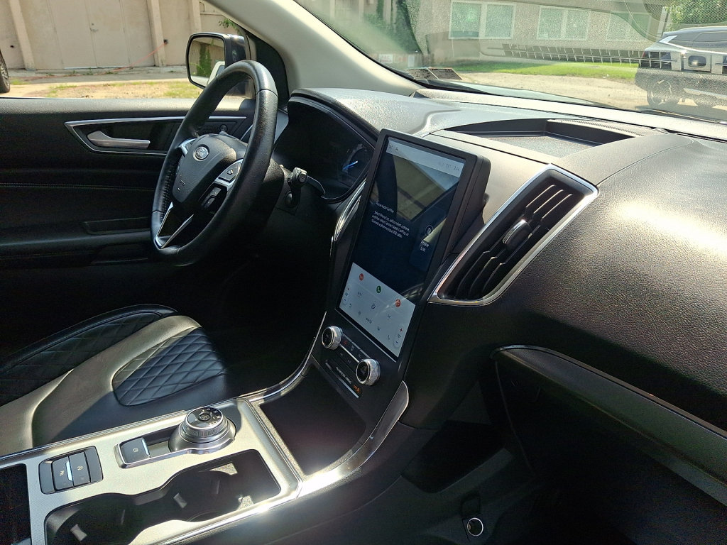 Used 2024 Ford Edge Titanium AWD/4WD image 17