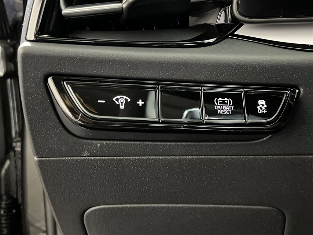 New 2026 Kia Niro EX image 35