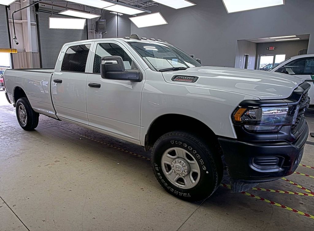 Used 2024 RAM 2500 Tradesman w/ Snow Chief Group AWD/4WD image 2