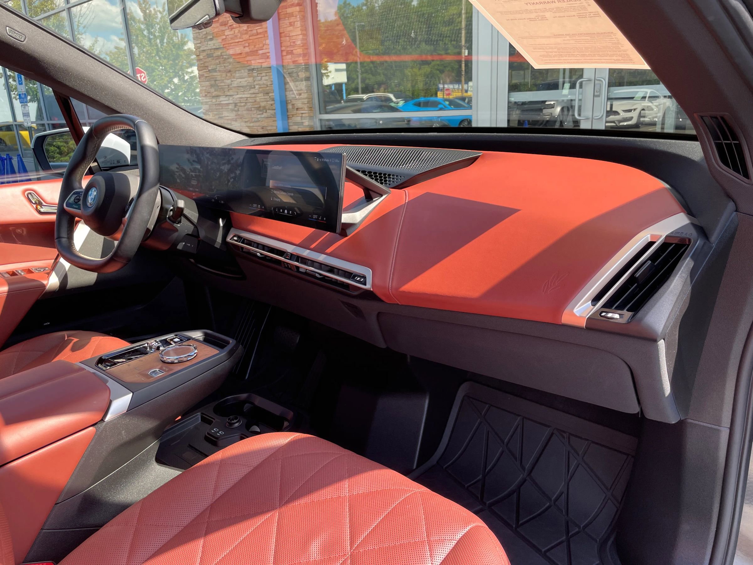 Used 2024 BMW iX xDrive50 w/ Luxury Package image 37