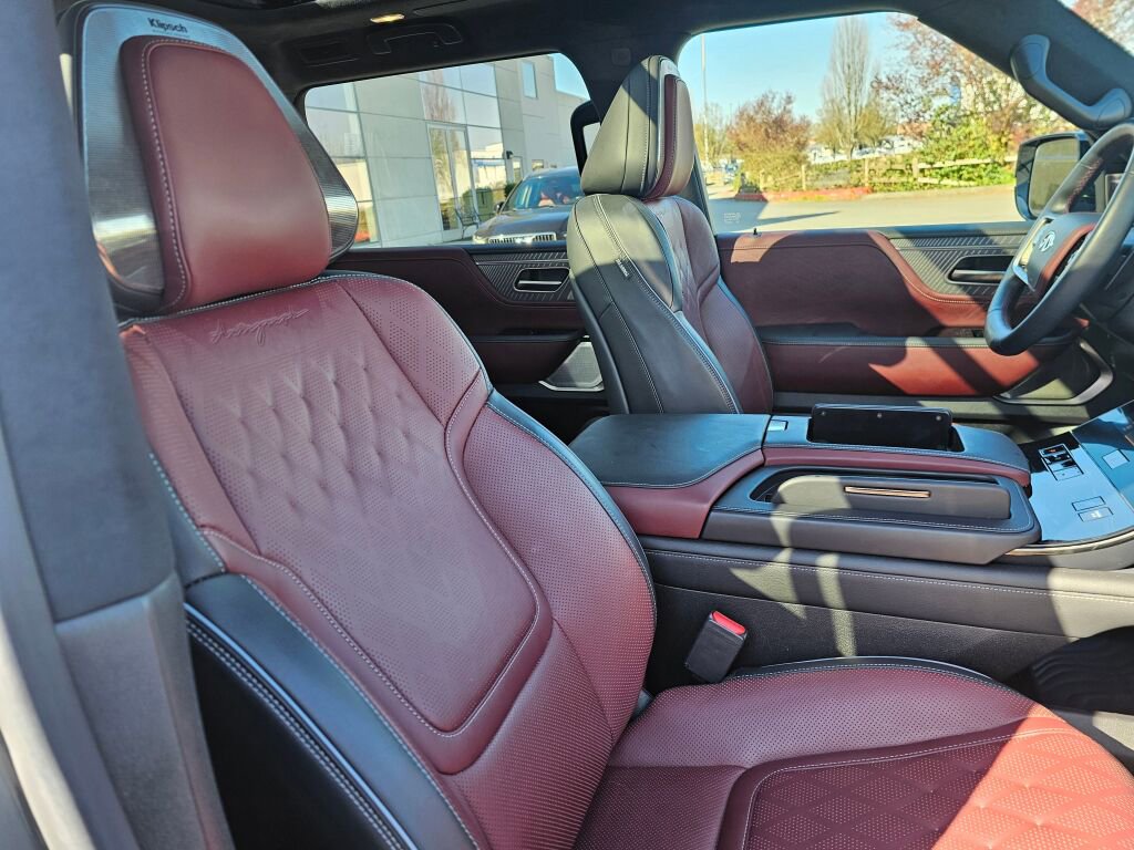 Used 2025 INFINITI QX80 Autograph w/ Autograph Exterior Package image 12