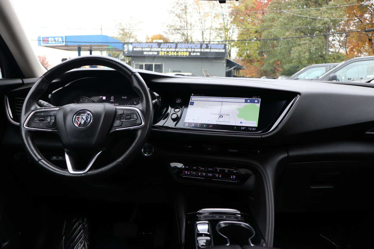 Used 2022 Buick Envision Avenir w/ Technology Package II image 17