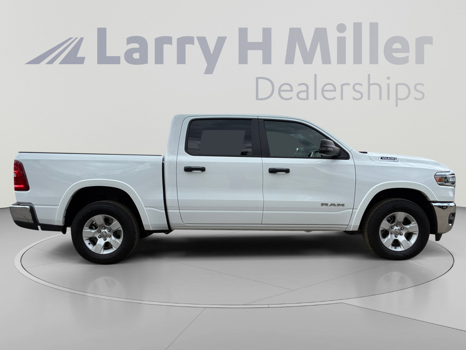Used 2026 RAM 1500 Big Horn AWD/4WD image 6