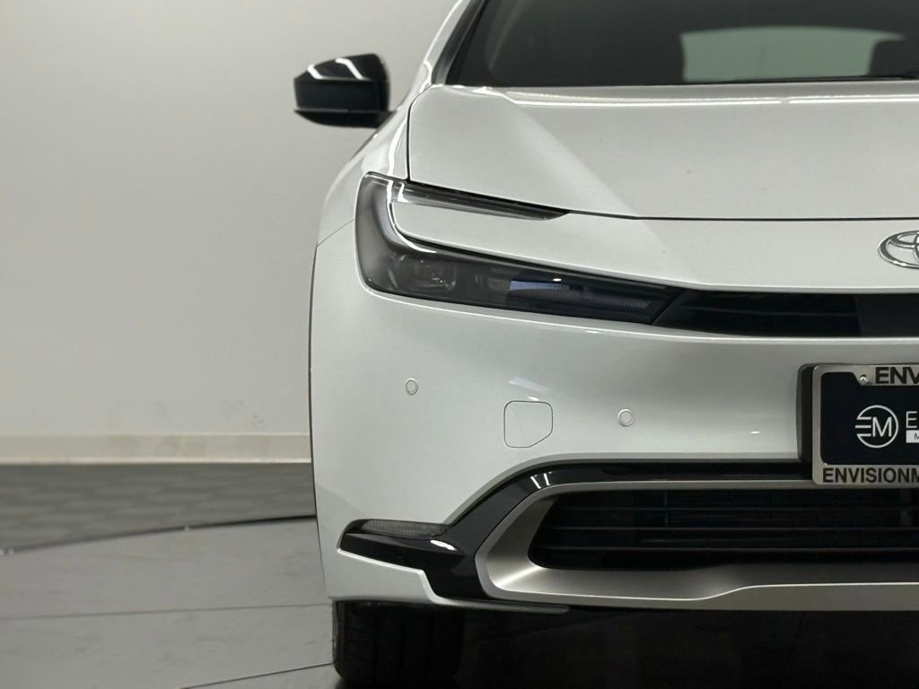 New 2026 Toyota Prius Plug-In Hybrid image 4