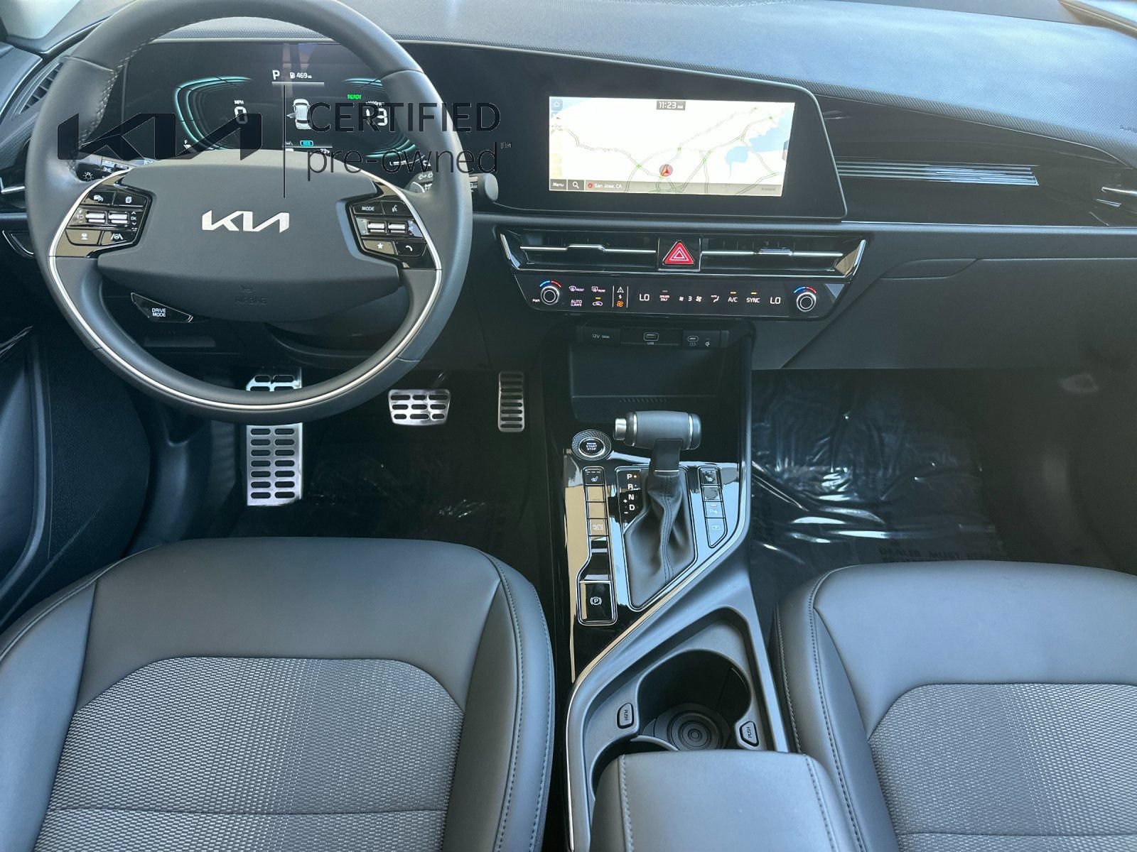 Certified 2025 Kia Niro EX Touring FWD image 14