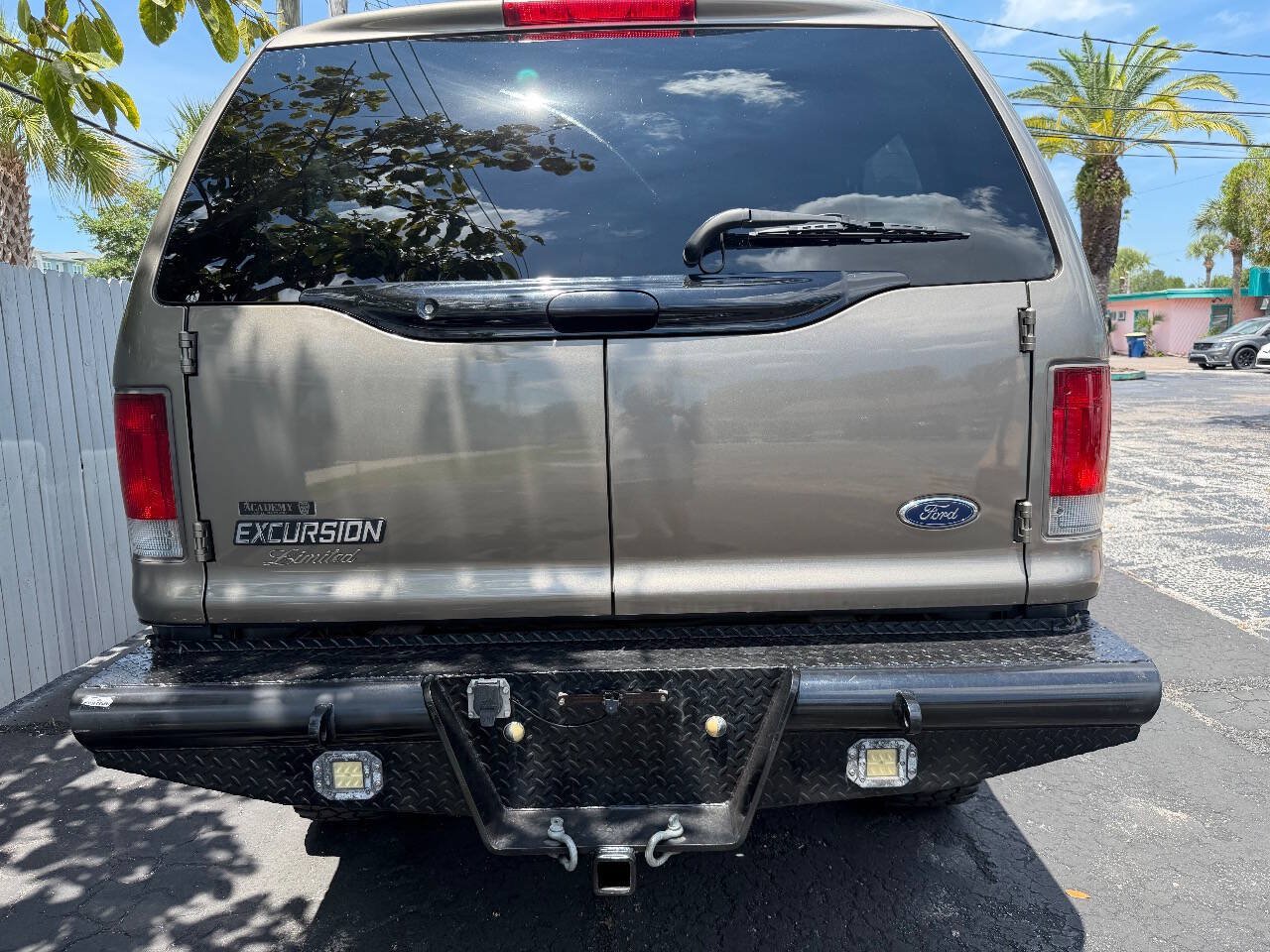 Used 2004 Ford Excursion Limited AWD/4WD image 18