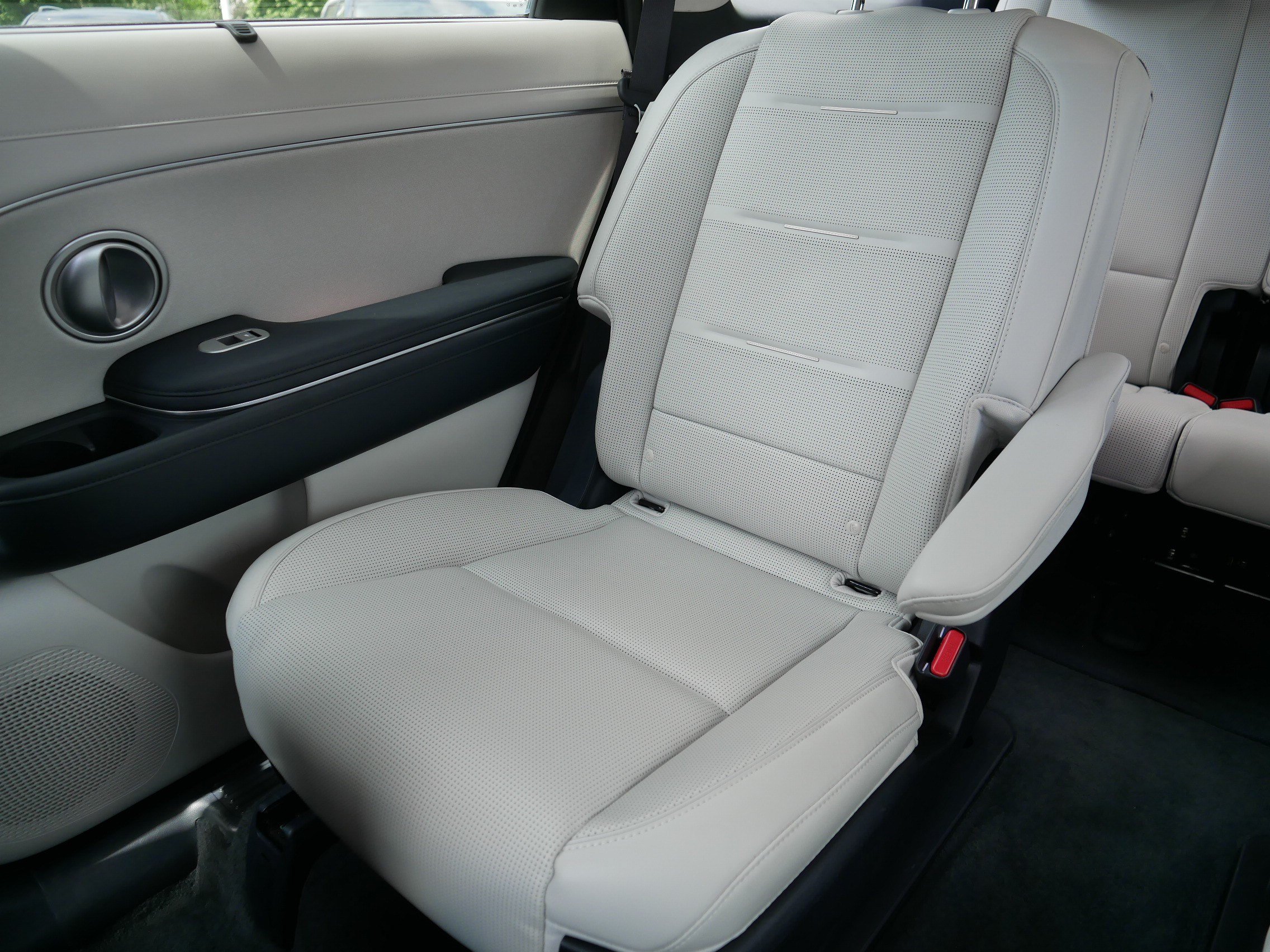 Used 2026 Hyundai Palisade Calligraphy AWD/4WD image 12