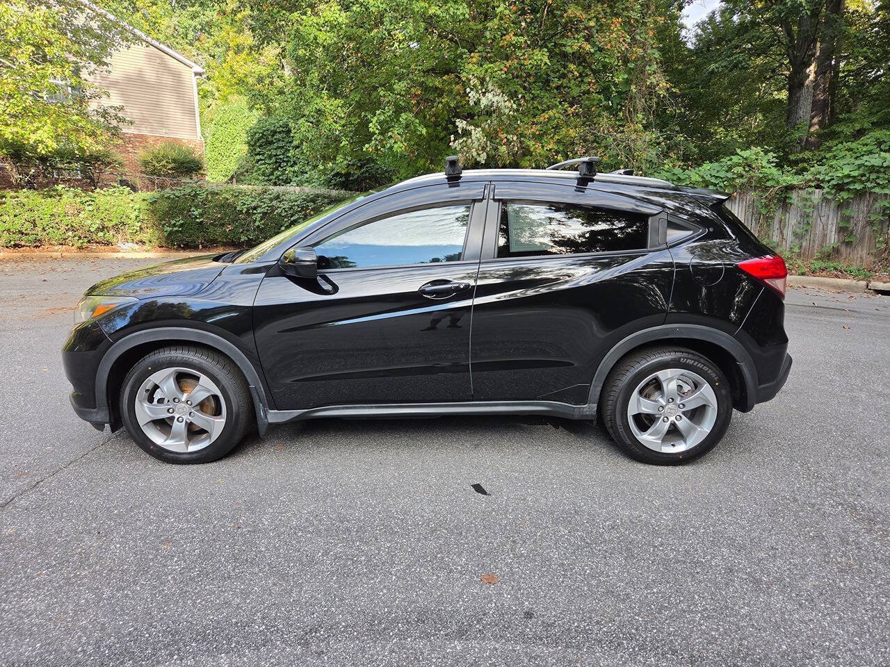 Used 2016 Honda HR-V EX-L image 2