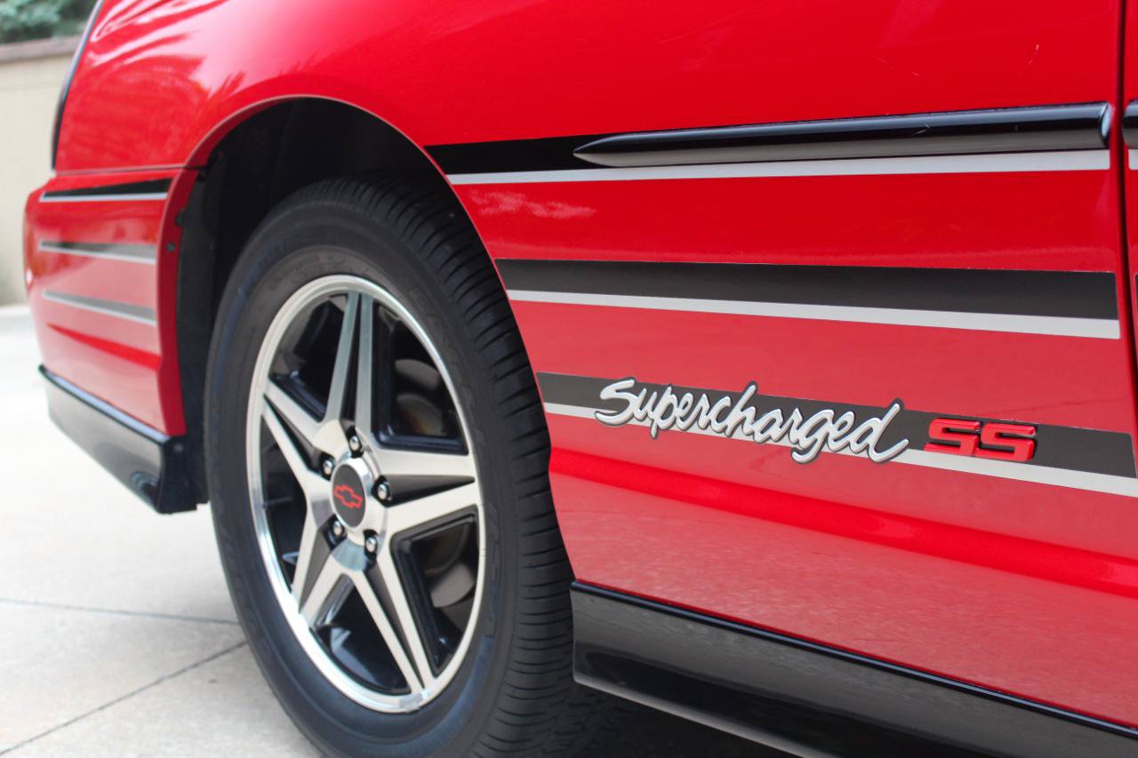 Used 2004 Chevrolet Monte Carlo SS w/ Dale Earnhardt Jr. Package FWD image 22