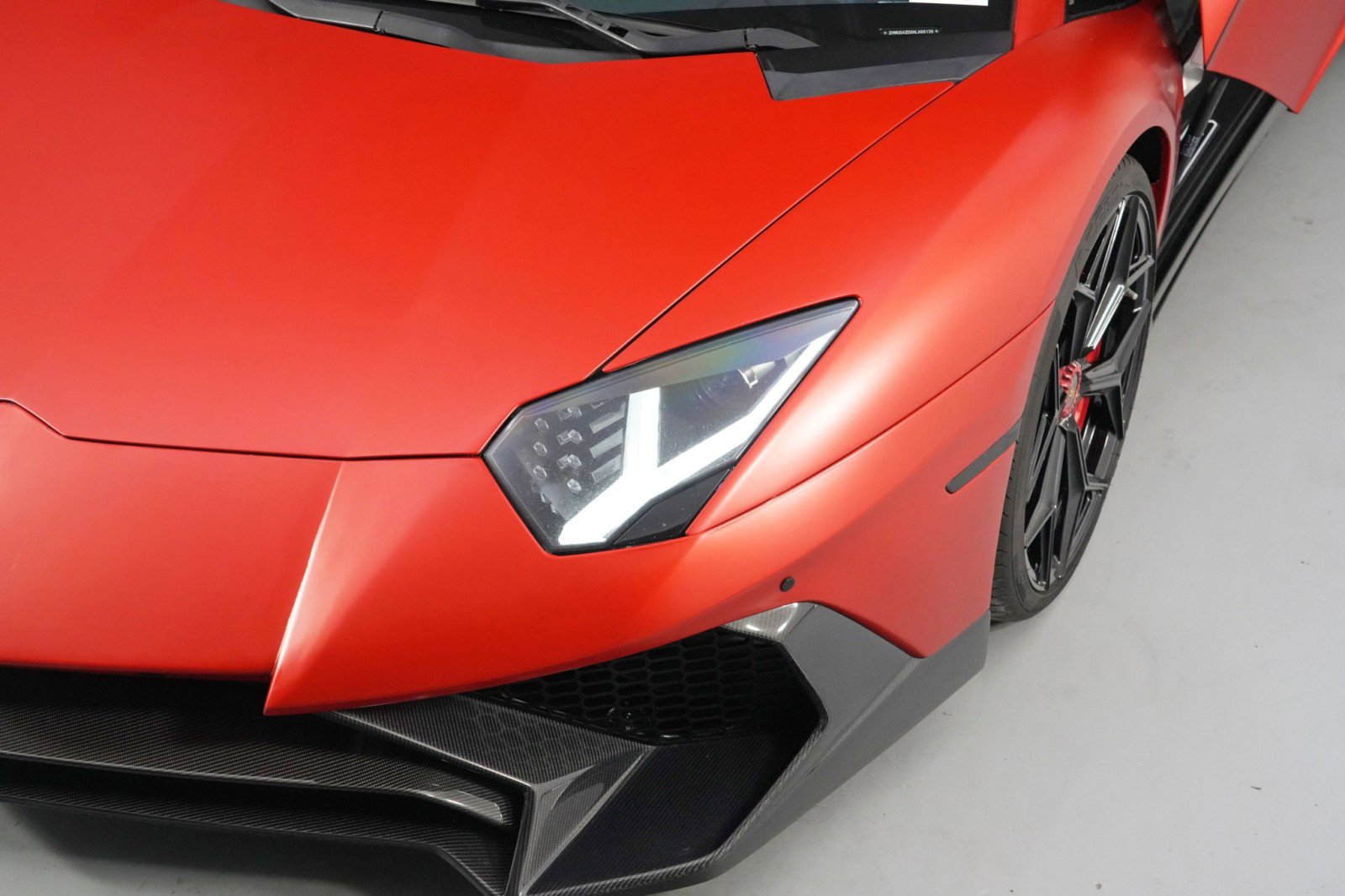 Used 2017 Lamborghini Aventador S image 76