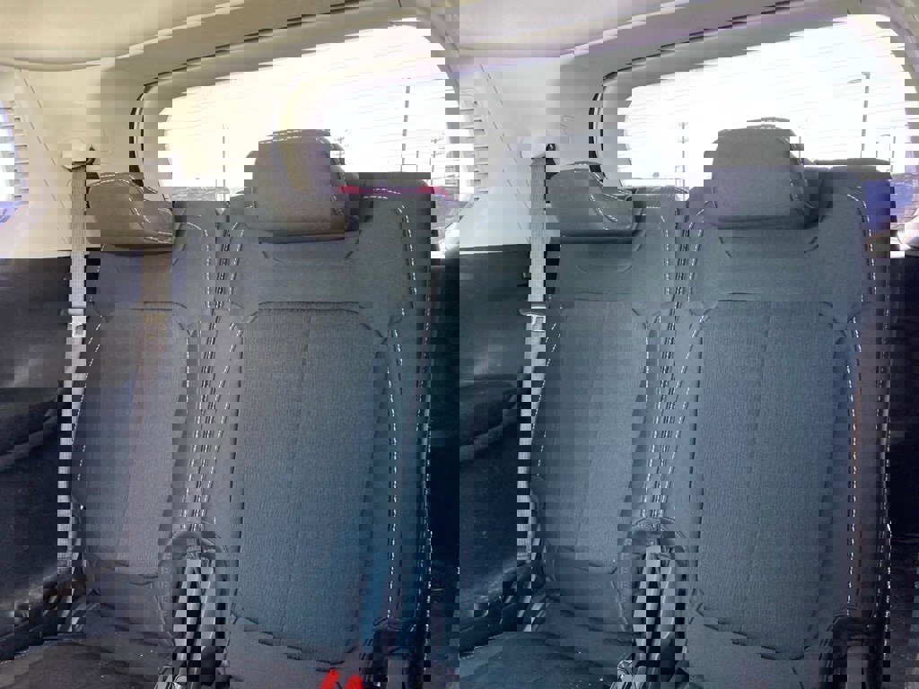 Used 2022 Jeep Grand Cherokee L Laredo w/ Luxury Tech Group I image 12