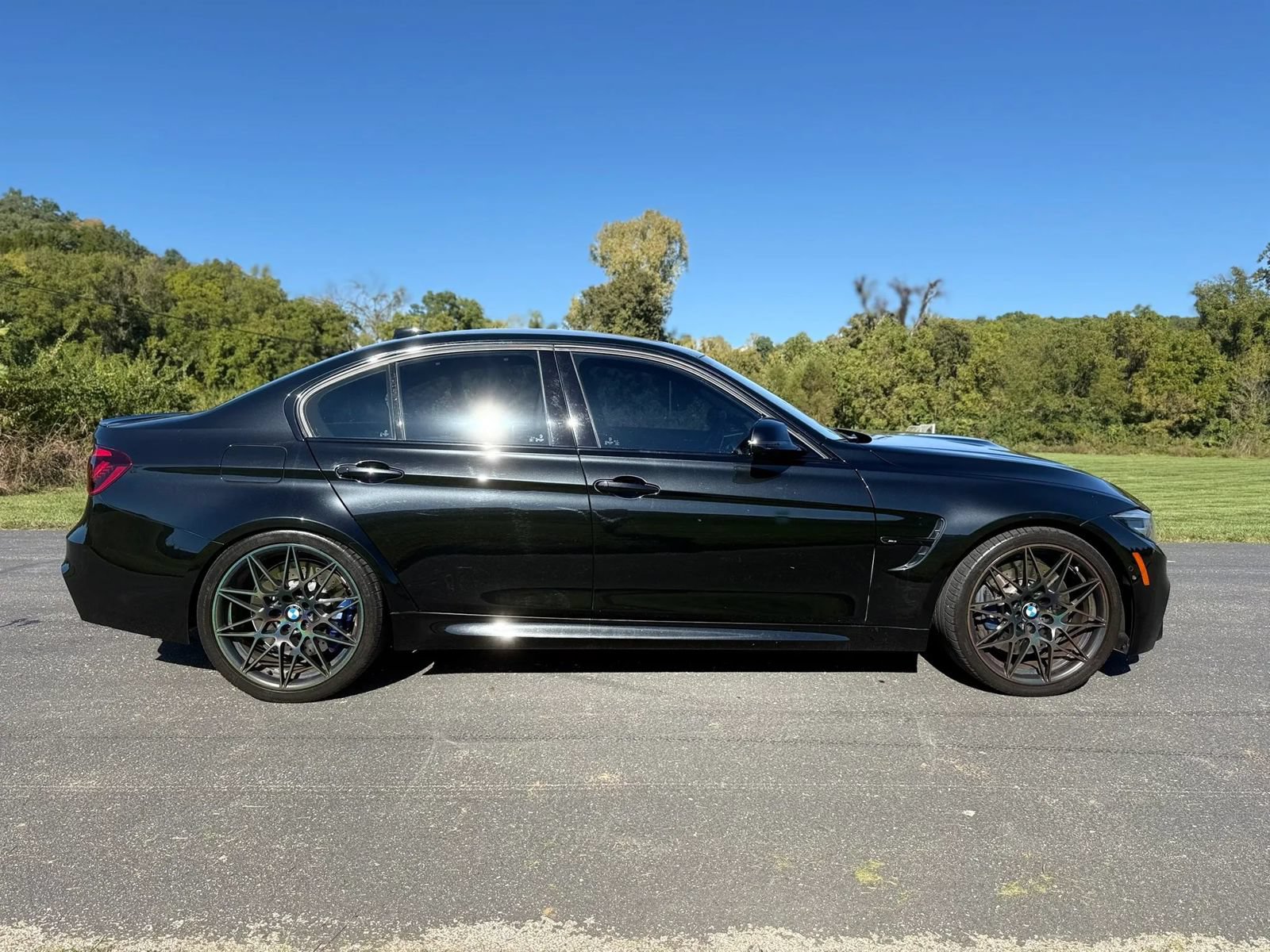 Used 2018 BMW M3 RWD image 4