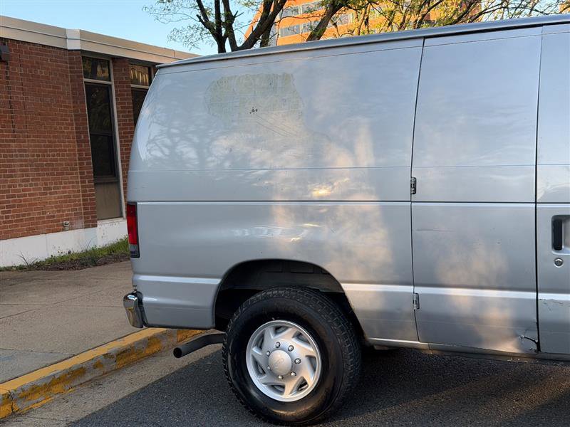 Used 2009 Ford E-250 and Econoline 250 image 5