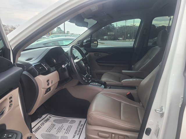 Used 2021 Honda Pilot Touring image 4