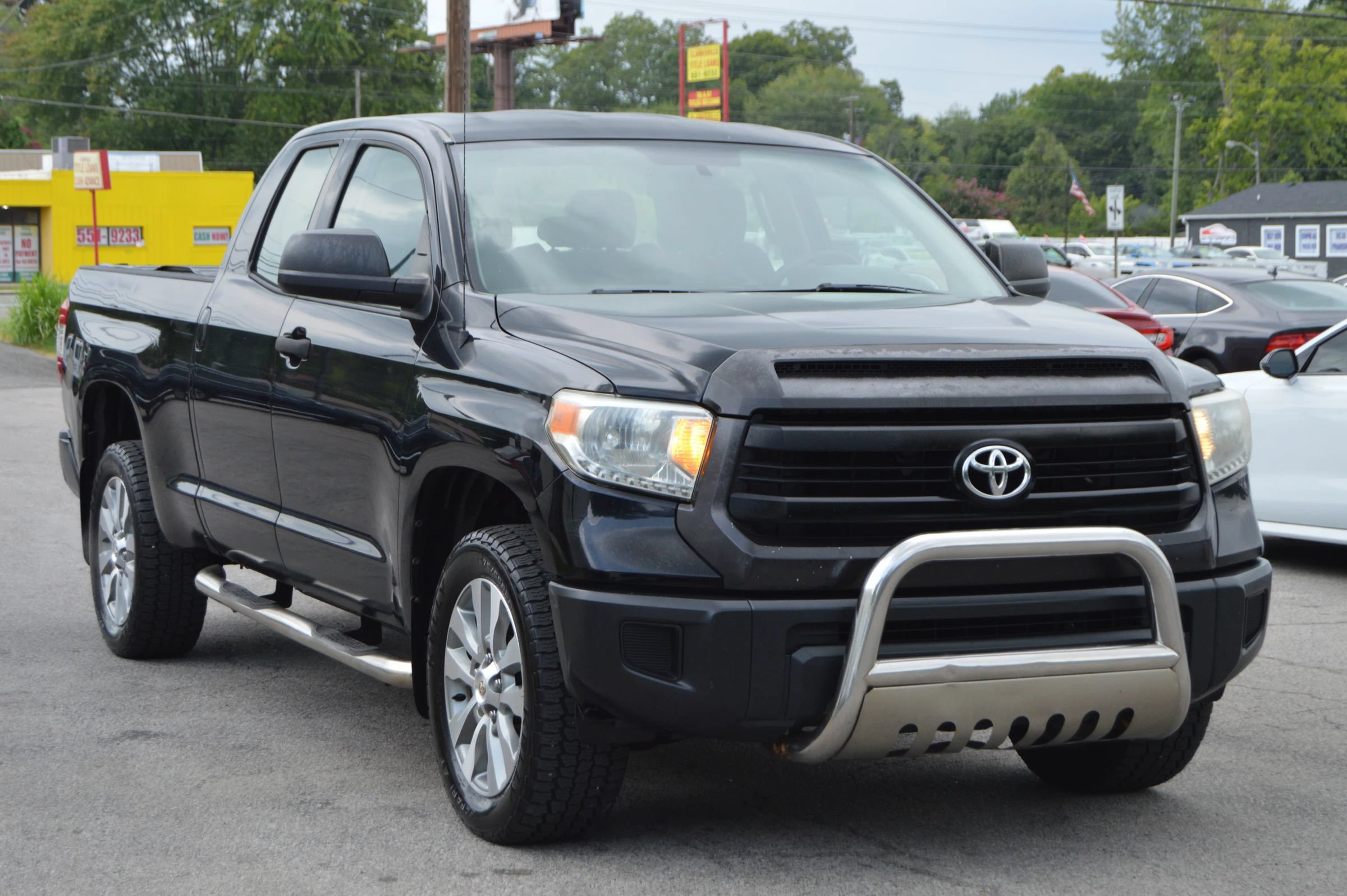 Used 2014 Toyota Tundra SR RWD image 2