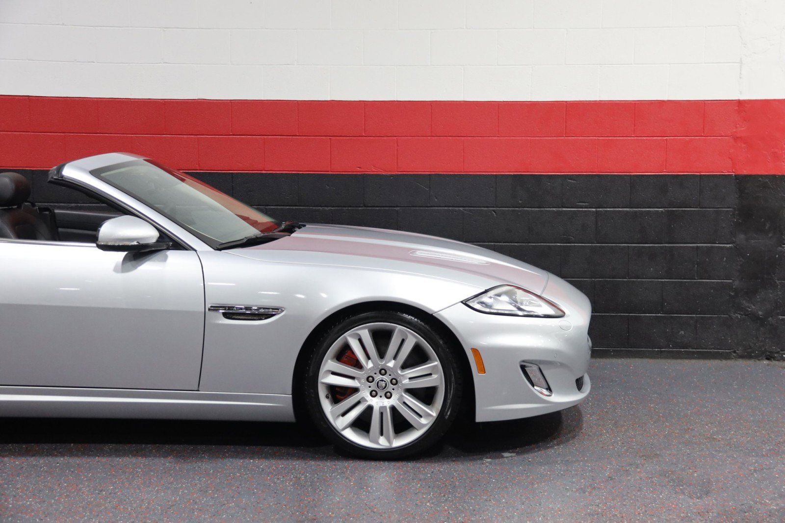Used 2012 Jaguar XKR R image 6
