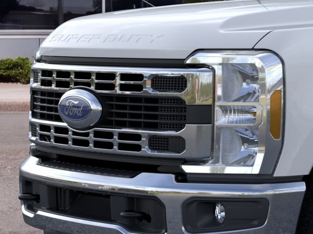 New 2026 Ford F350 XLT w/ FX4 Off-Road Package AWD/4WD image 17