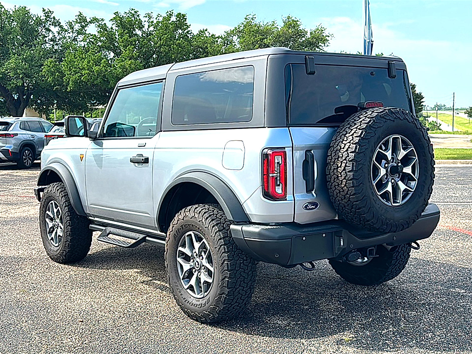 Used 2023 Ford Bronco Badlands AWD/4WD image 6