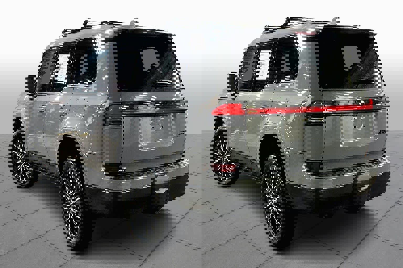 Used 2024 Lexus GX 550 w/ Accessory Package (Z1) image 12