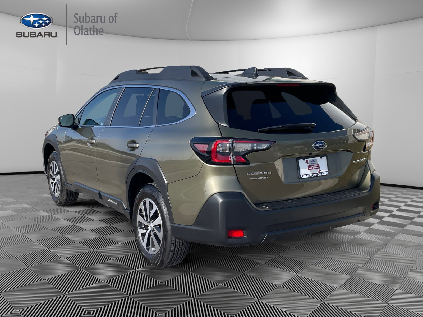 Certified 2025 Subaru Outback Premium w/ Popular Package #1A image 9